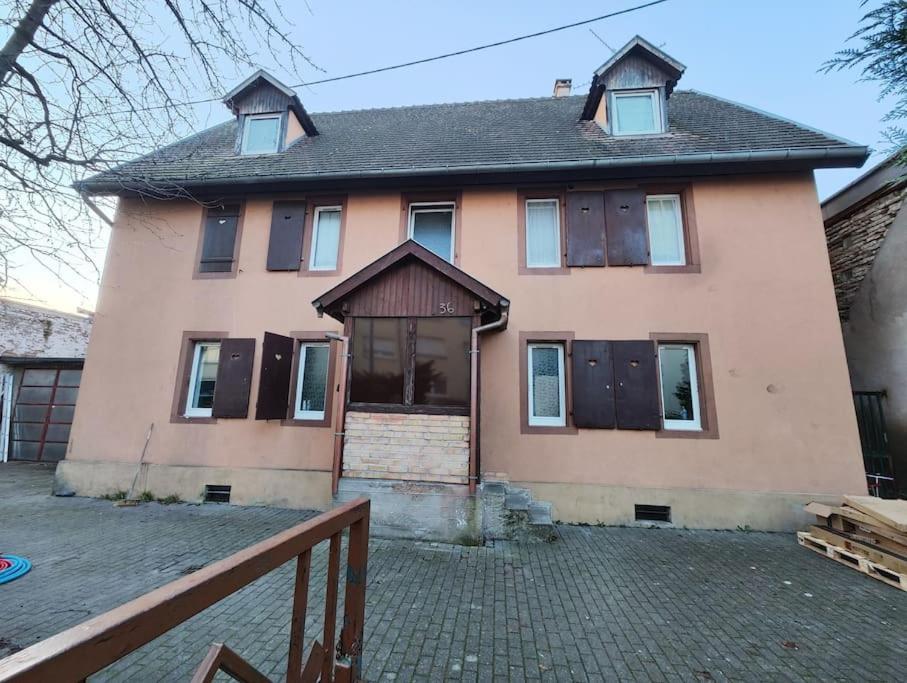 Comfortable T2 Apartment In Neudorf, 斯特拉斯堡 外观 照片